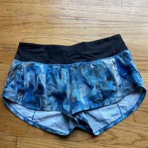 Lulu lemon Women's Blue Patterned Running Shorts with Black Waistband